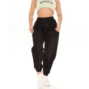 Get zip done denim cargo joggers